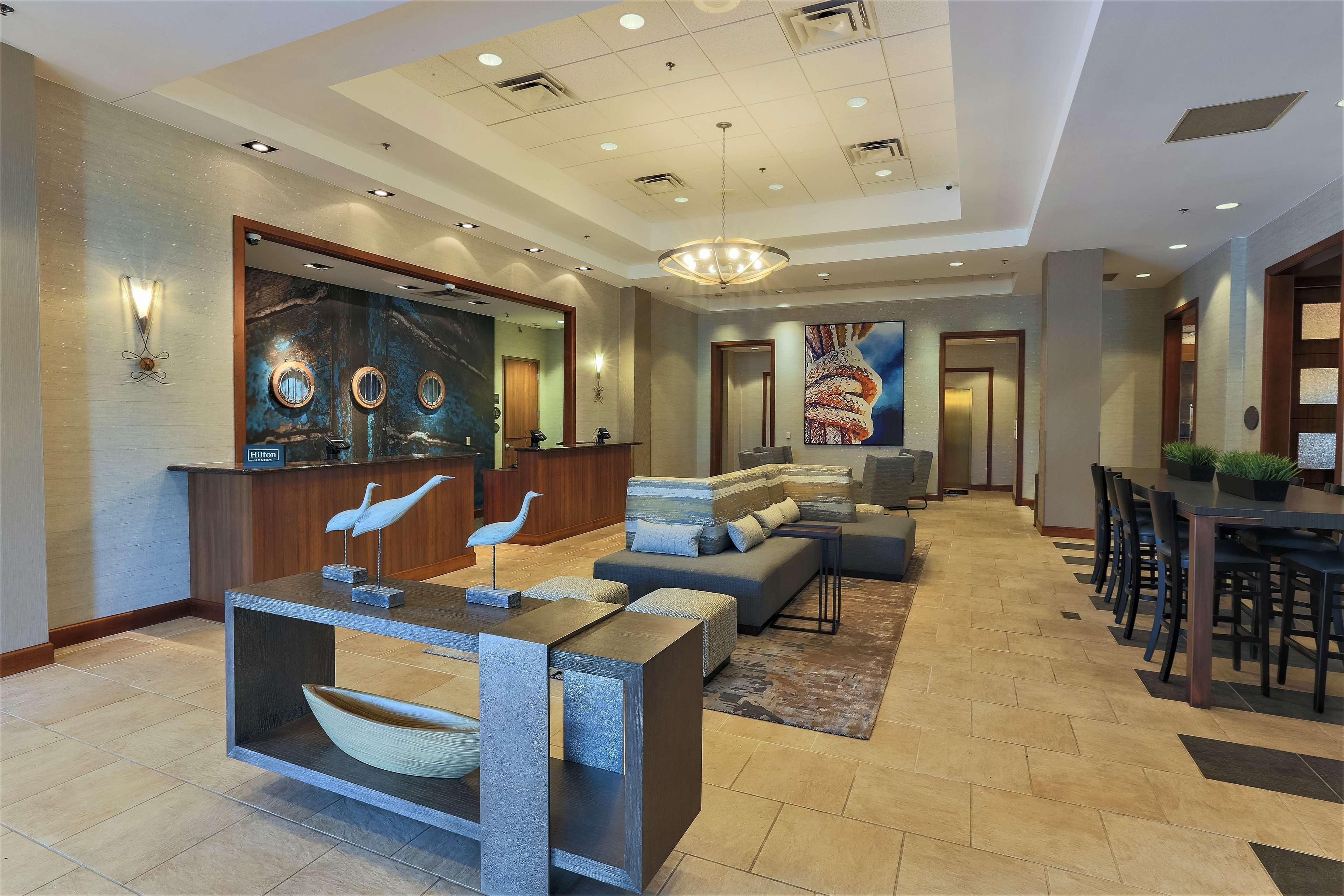Doubletree By Hilton Bay City - Riverfront Экстерьер фото