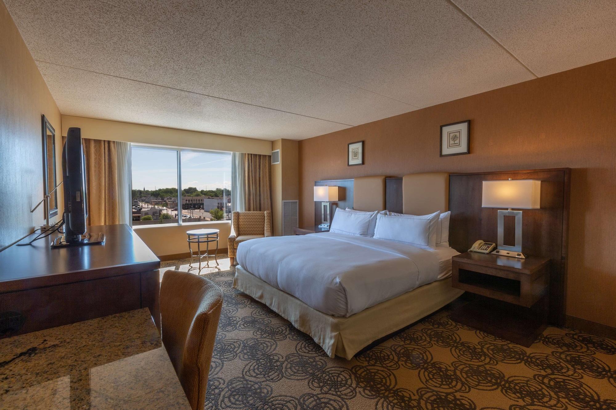 Doubletree By Hilton Bay City - Riverfront Экстерьер фото